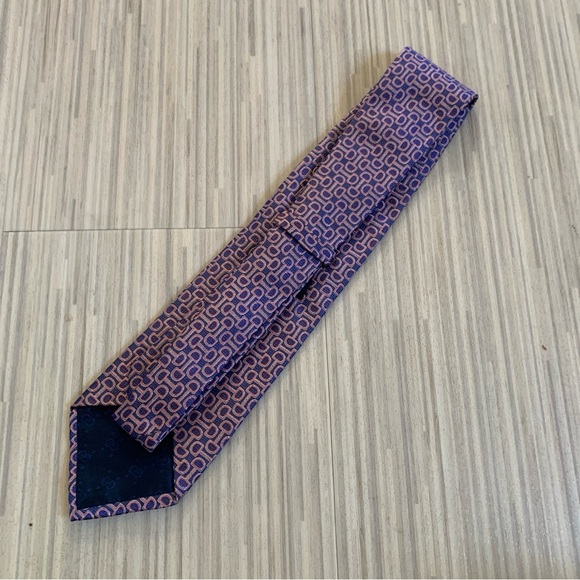Authentic Gucci Silk Tie in Lavender & Pink EUC - Picture 4 of 7